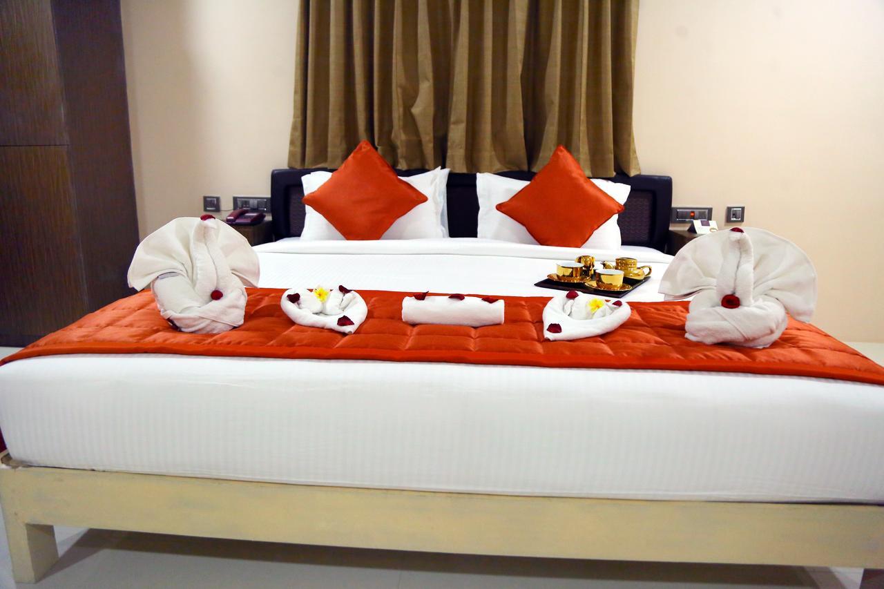 Athena Hotel Tiruvannamalai Exterior photo
